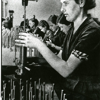 Nationalsozialismus Arbeiterin Waffenproduktion ©   , AK Niederösterreich, Archiv