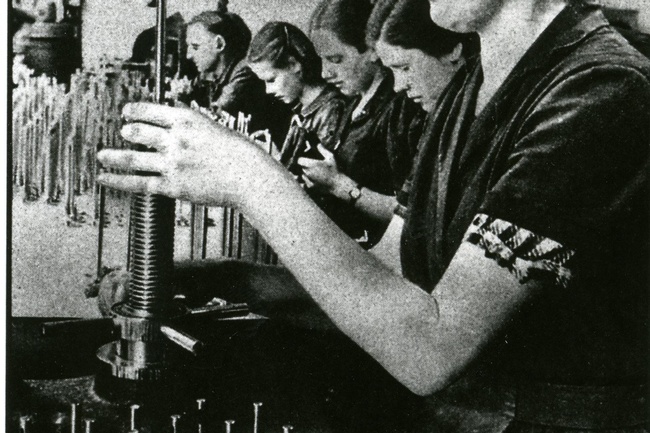 Nationalsozialismus Arbeiterin Waffenproduktion ©   , AK Niederösterreich, Archiv
